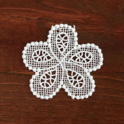 レースモチーフ 4枚入 | 手芸材料のネットショップ つくる楽しみ．com