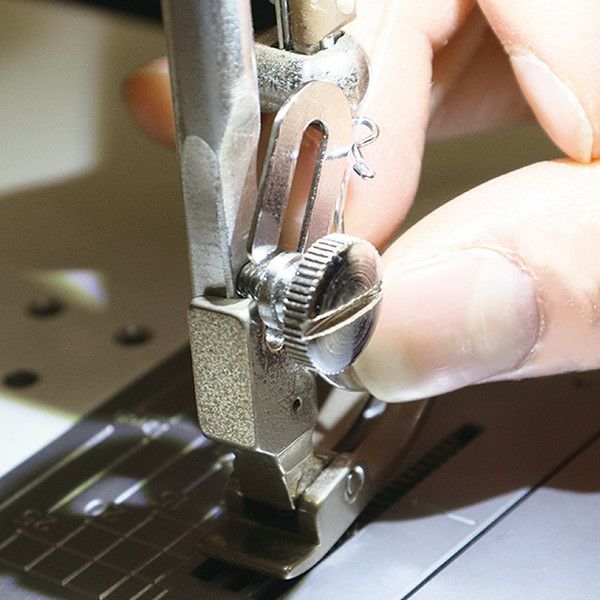 ミシン 職業用ニードルガード 便利用品 手芸用品 ミシンアクセサリー